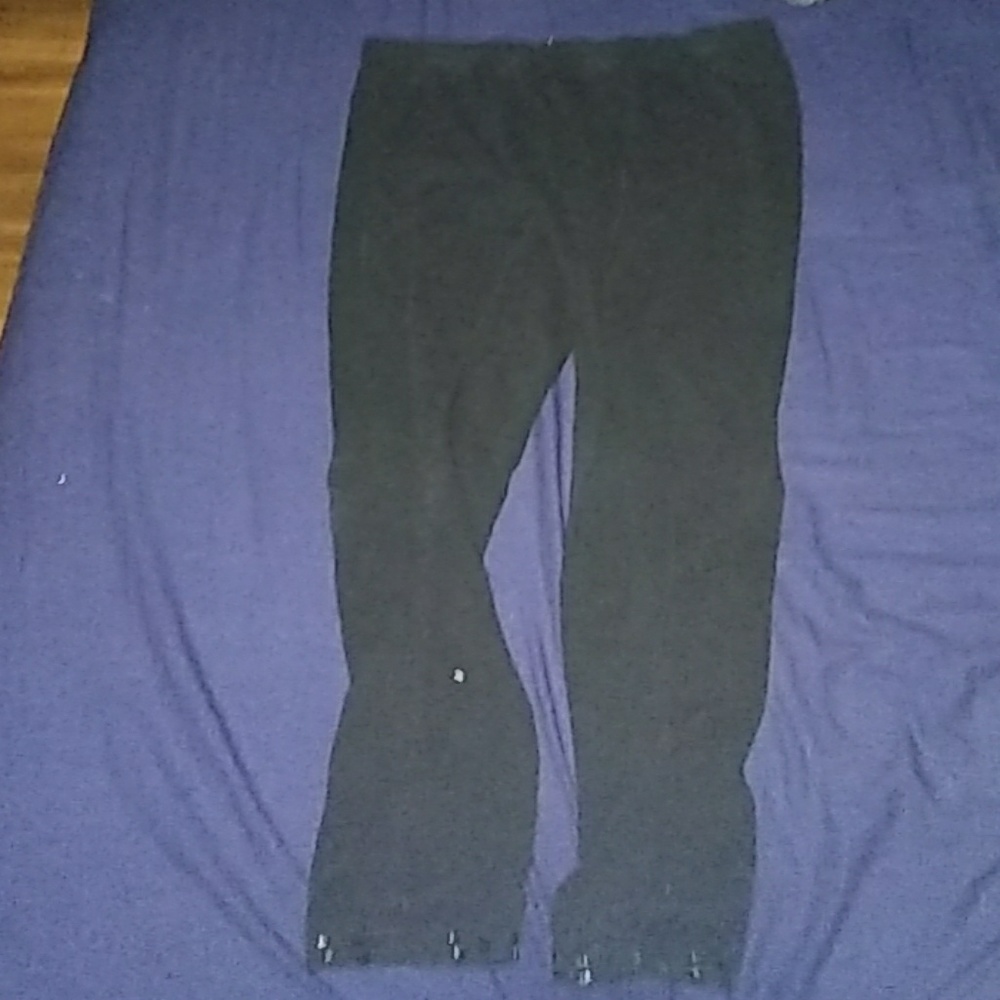 Black leggings